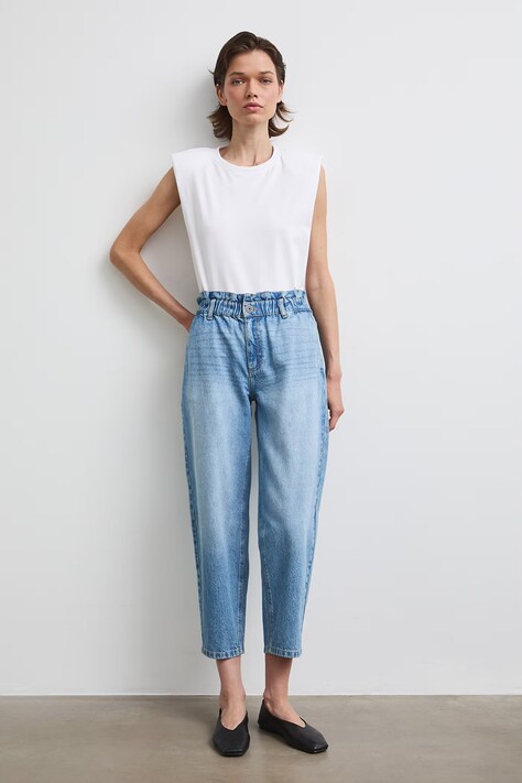 Jeansy slouchy damskie z efektem sprania niebieskie RW26-SJD300