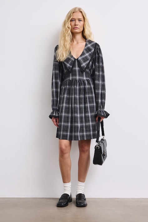 Sukienka rozkloszowana mini w kratkę multicolor RW26-SUD601