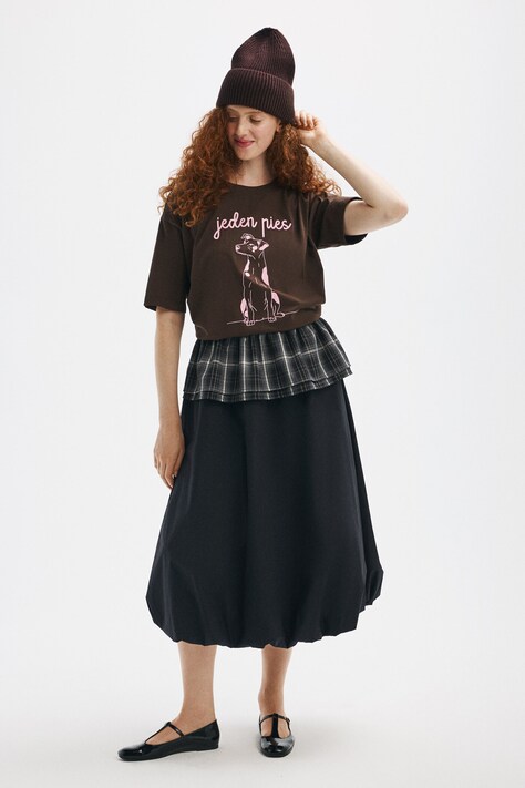 T-shirt damski bawełniany z kolekcji Adela Madej x Medicine brązowy RW26-TSD408