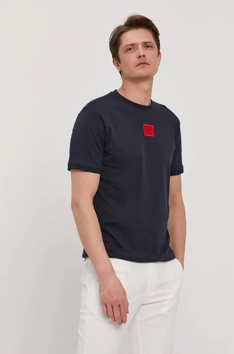Bombažen t-shirt HUGO mornarsko modra barva