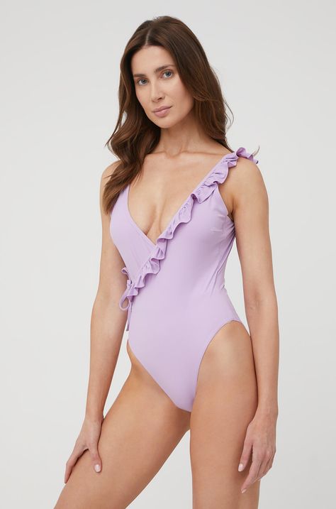 Pieces costum de baie culoarea violet, cupa usor rigidizata