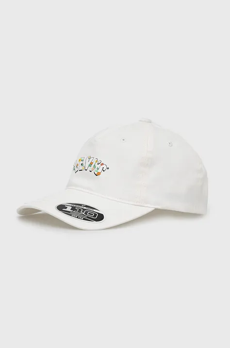 Levi's czapka kolor biały z nadrukiem