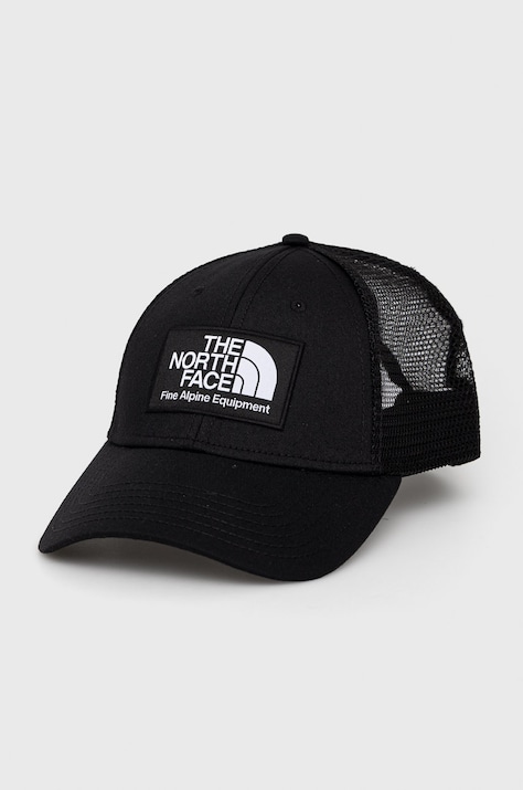 Шапка The North Face в черно с апликация