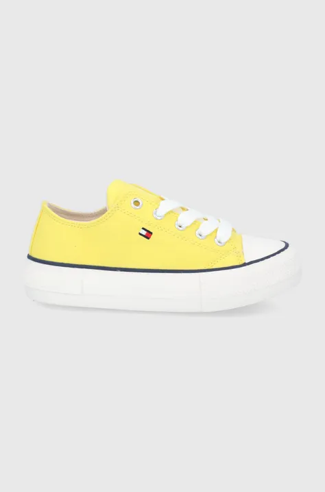Παιδικά πάνινα παπούτσια Tommy Hilfiger χρώμα: κίτρινο