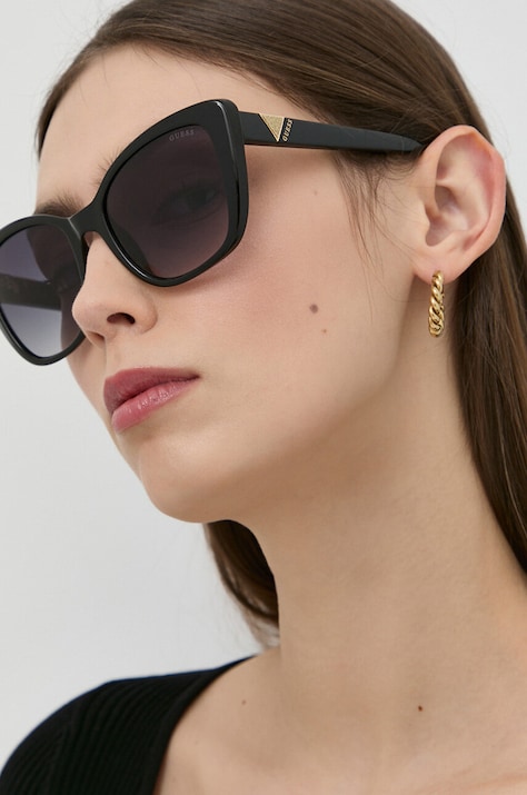 Сонцезахисні окуляри Guess жіночі колір чорний