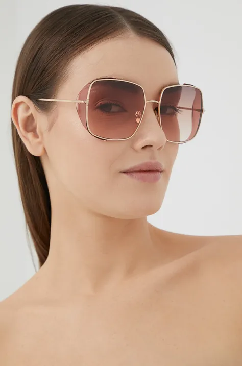 Слънчеви очила Tom Ford дамски в златисто