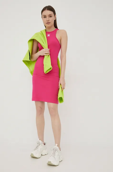 adidas Originals sukienka Adicolor HG6166 kolor różowy mini dopasowana