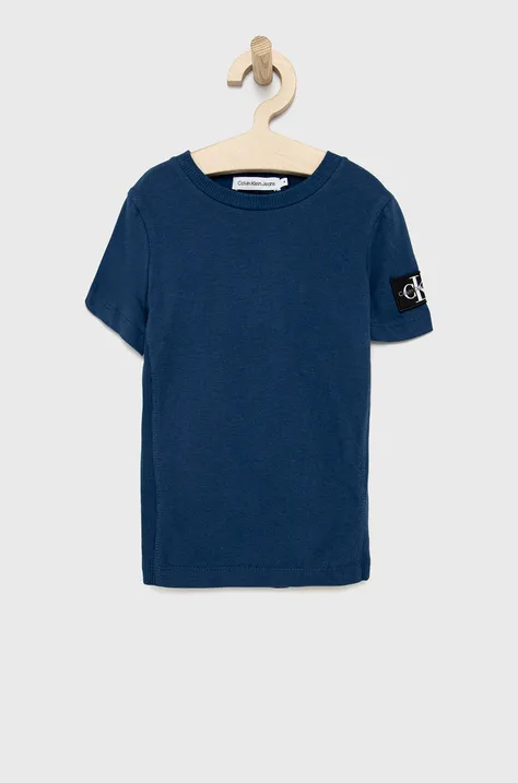 Calvin Klein Jeans T-shirt bawełniany dziecięcy IB0IB01113.PPYY kolor granatowy gładki