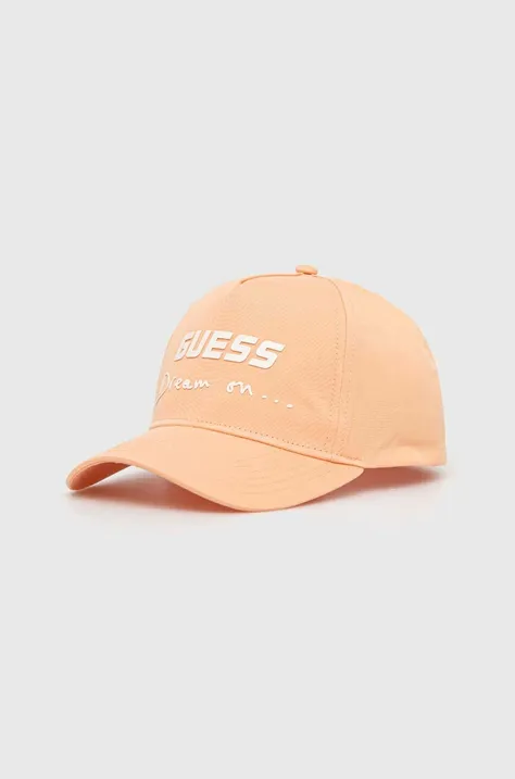 Памучна шапка с козирка Guess в оранжево с апликация