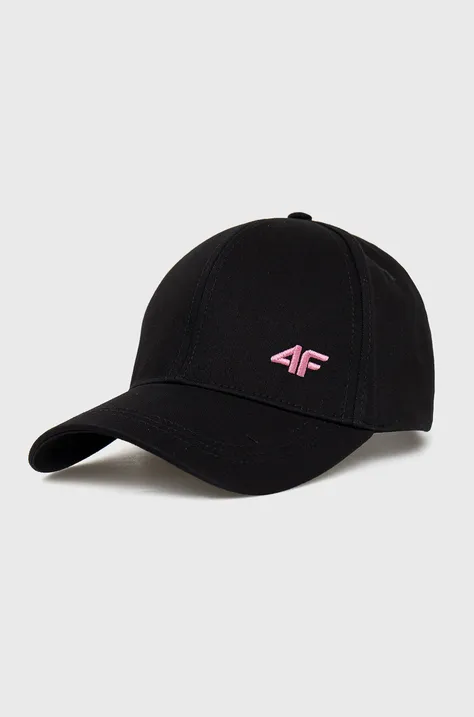 Памучна шапка с козирка 4F в черно с изчистен дизайн