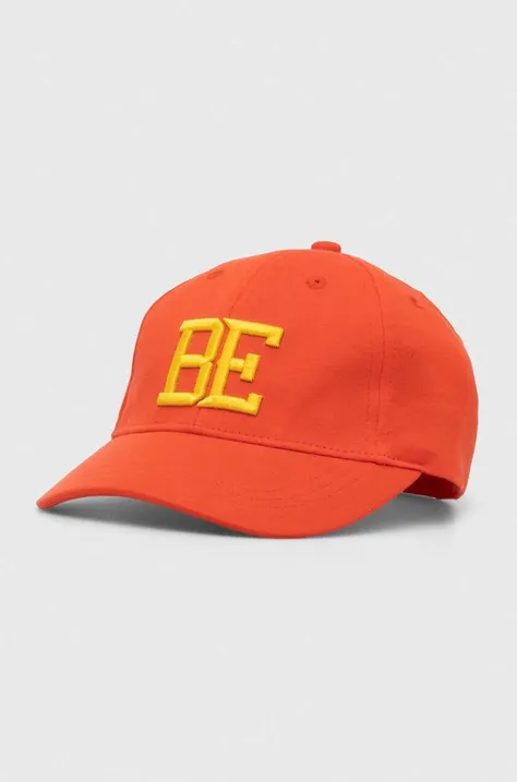 Otroška bombažna bejzbolska kapa United Colors of Benetton rdeča barva