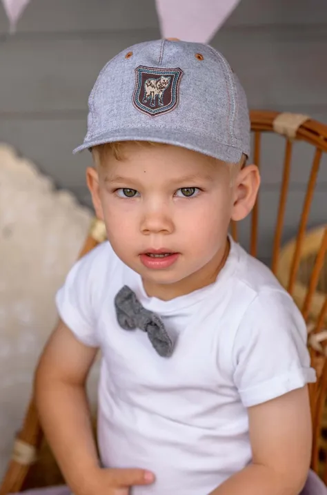 Дитяча бавовняна шапка Jamiks колір сірий з аплікацією