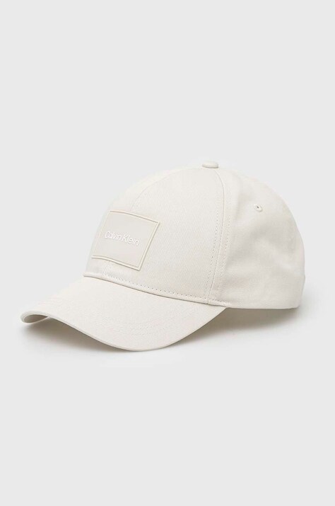 Памучна шапка с козирка Calvin Klein