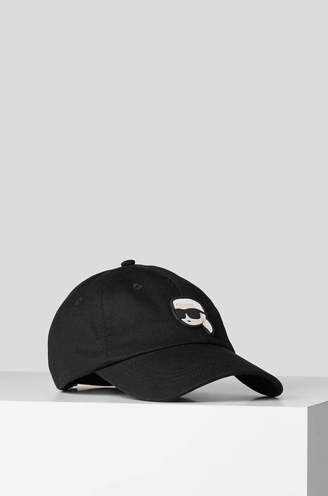 Памучна шапка с козирка Karl Lagerfeld