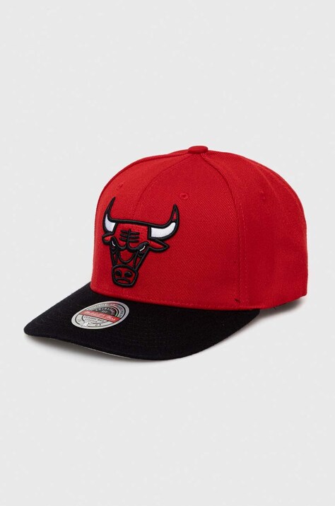 Шапка с козирка с вълна Mitchell&Ness Chicago Bulls в червено с апликация