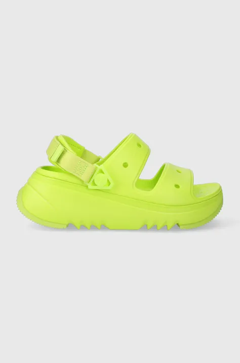 Чехли Crocs в зелено с платформа