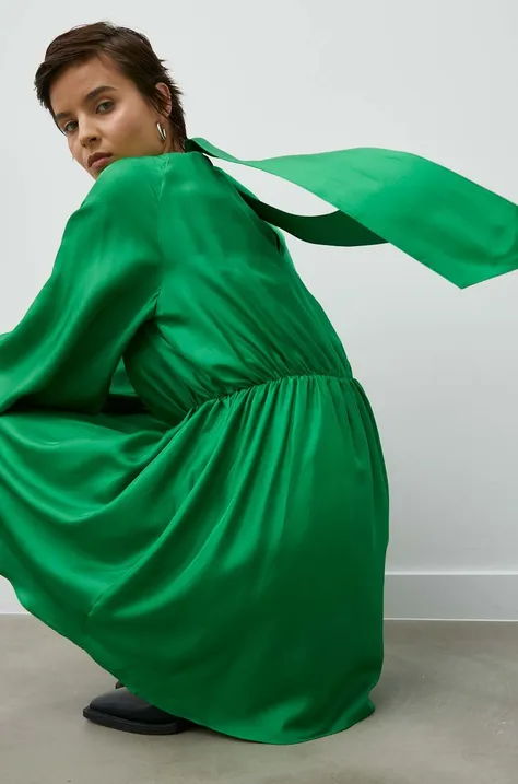 Samsoe Samsoe sukienka jedwabna kolor zielony mini rozkloszowana