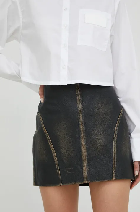 Kožená sukňa Remain hnedá farba, mini, rovný strih