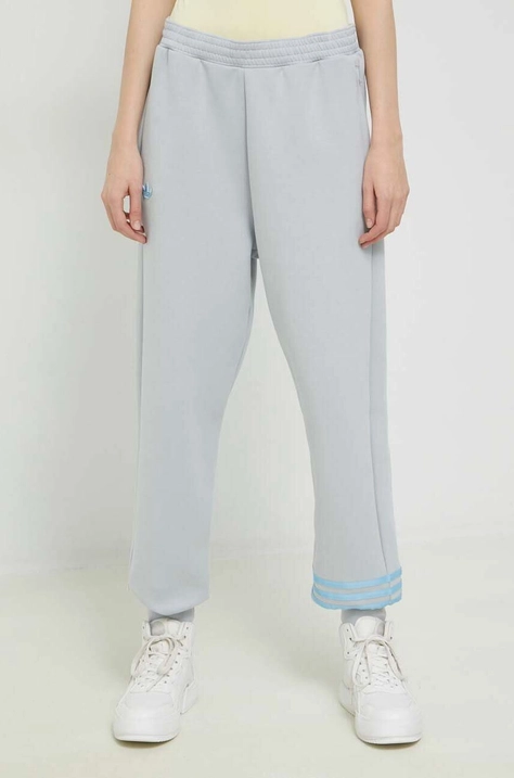 adidas Originals pantaloni de trening culoarea gri, cu imprimeu