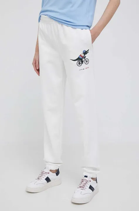 Бавовняні спортивні штани Lacoste x Netflix колір білий з принтом