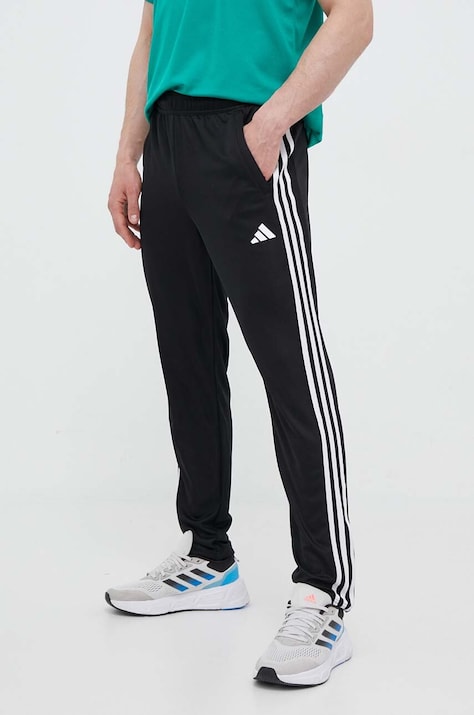 Тренировочные брюки adidas Performance Train Essentials цвет чёрный с аппликацией