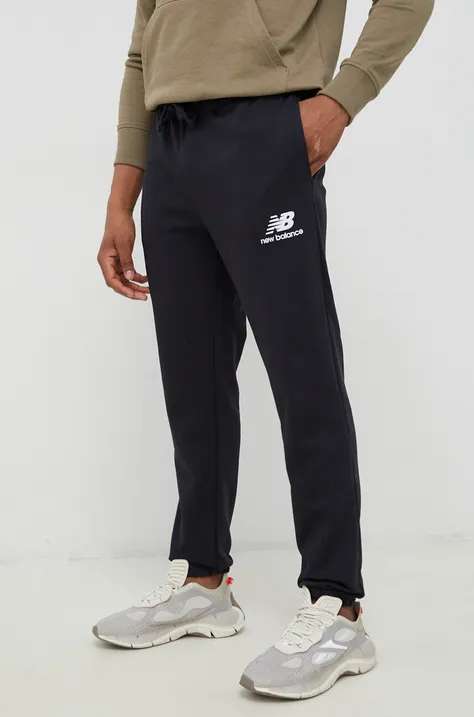 Παντελόνι φόρμας New Balance χρώμα: μαύρο