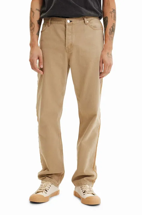 Памучен панталон Desigual в кафяво със стандартна кройка