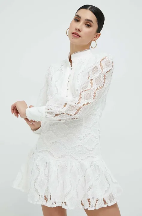 Bardot sukienka kolor biały mini prosta