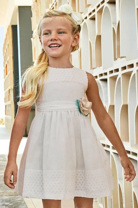 Dievčenské šaty Mayoral biela farba, mini, áčkový strih