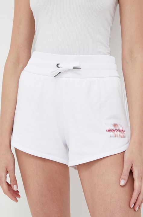 Къс панталон Armani Exchange в бяло с изчистен дизайн с висока талия