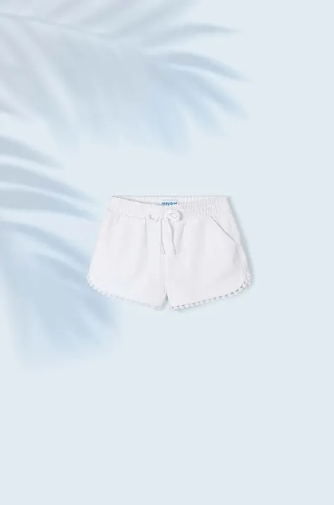 Детски къси панталони Mayoral в бяло с изчистен дизайн