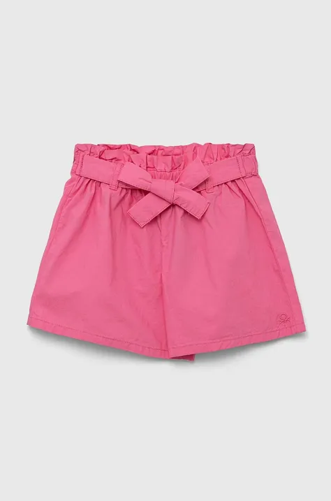Детски памучен къс панталон United Colors of Benetton в розово с изчистен дизайн