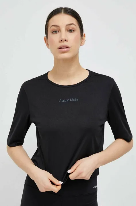 Kratka majica za vadbo Calvin Klein Performance Essentials črna barva
