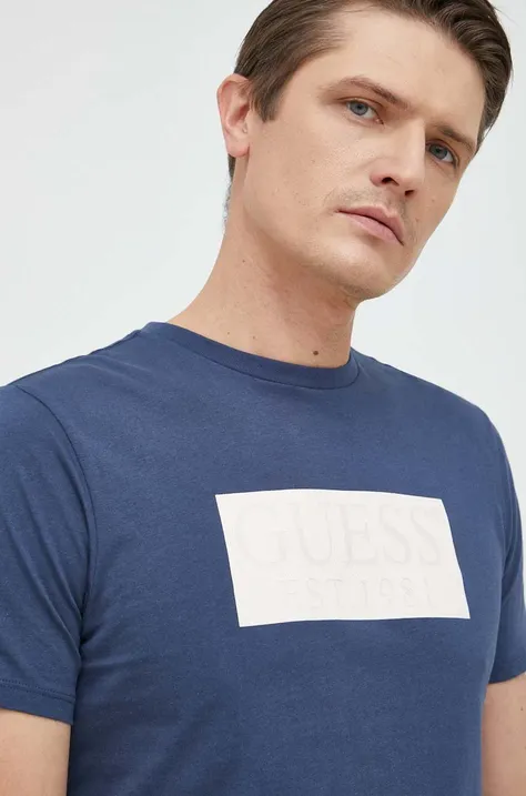 Bombažna kratka majica Guess mornarsko modra barva