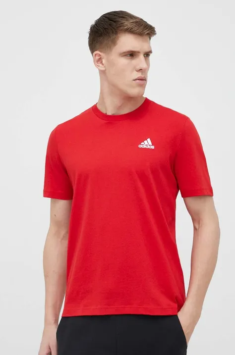 Памучна тениска adidas в червено с изчистен дизайн