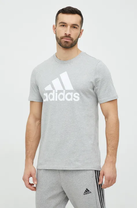 Бавовняна футболка adidas колір сірий з принтом