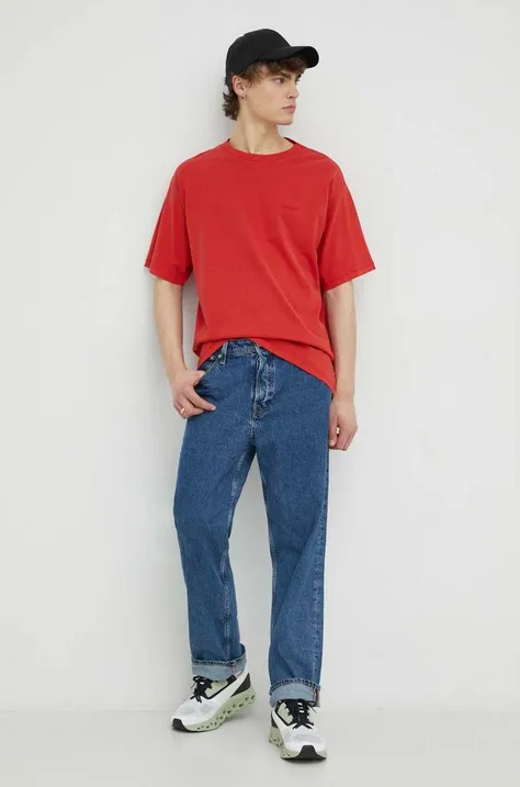 Хлопковая футболка Levi's цвет красный однотонный