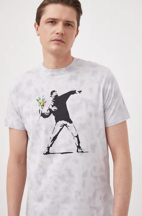 Бавовняна футболка Guess x Banksy візерунок
