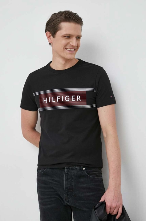 Памучна тениска Tommy Hilfiger в черно с принт