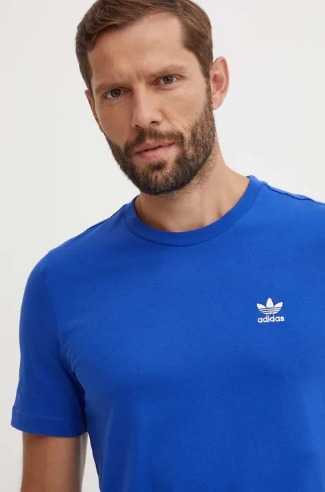 Памучна тениска adidas Originals в синьо с изчистен дизайн
