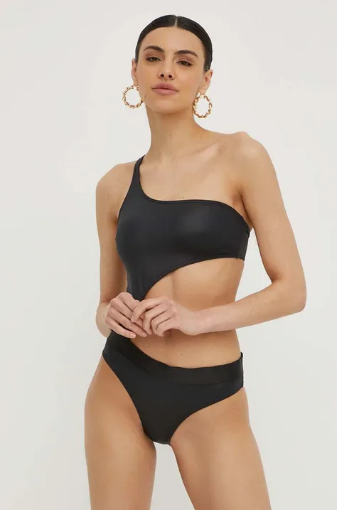 Jednodílné plavky Calvin Klein černá barva, mírně vyztužený košík