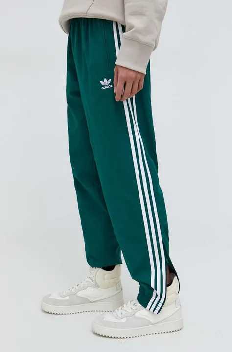 Спортивные штаны adidas Originals Adicolor Woven Firebird Track Top цвет зелёный с аппликацией IT2497