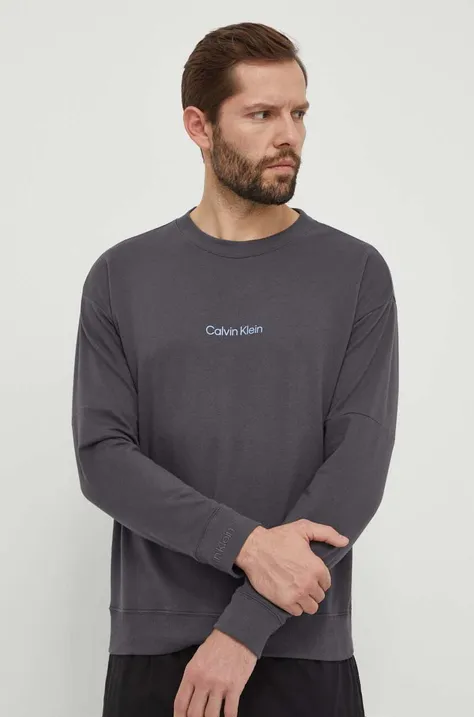 Домашен суичър Calvin Klein Underwear в сиво с принт 000NM2172E