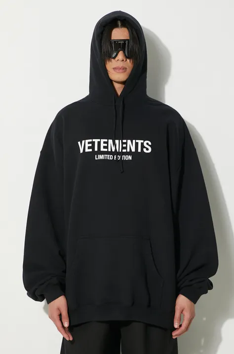 Mikina VETEMENTS Limited Edition Logo Hoodie černá barva, s kapucí, s potiskem, UE64HD600B