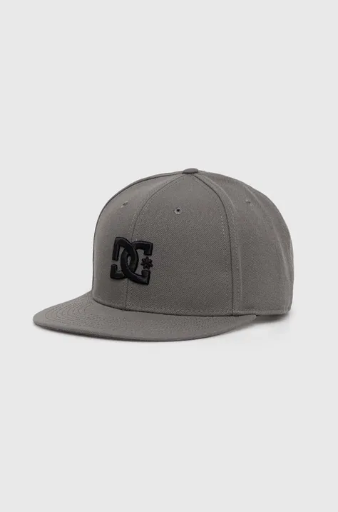 DC berretto da baseball colore grigio con applicazione
