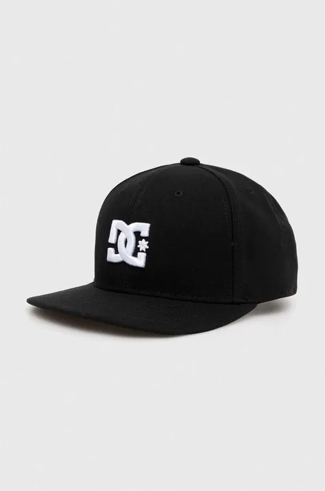 DC berretto da baseball colore nero con applicazione