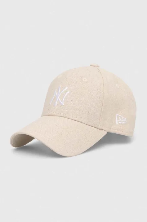 New Era cappello con visiera in misto lino 9FORTY® NEW YORK YANKEES colore beige con applicazione 60503463