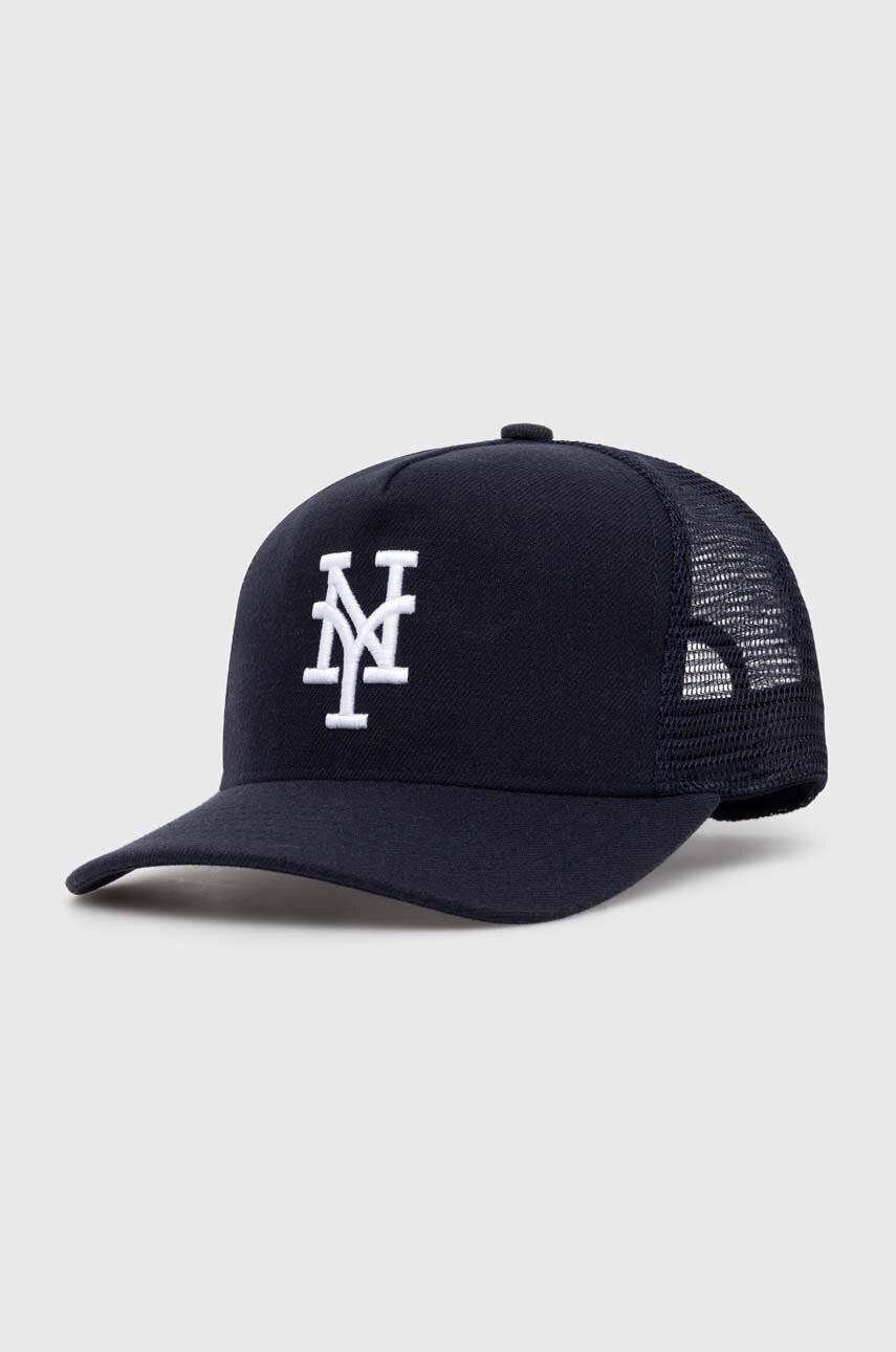 Šiltovka STAMPD NY Trucker Hat tmavomodrá farba, s nášivkou, SLA-U3411HT-NVY