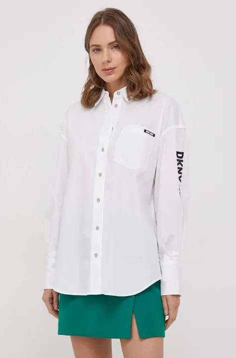 Памучна риза Dkny дамска в бяло със свободна кройка с класическа яка E31M1RDM
