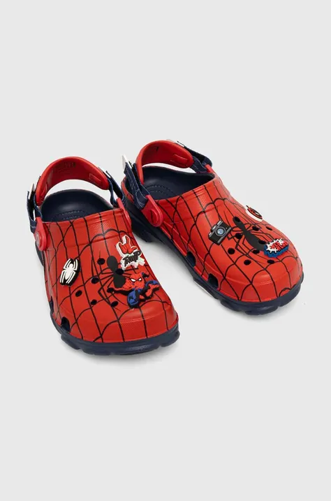 Otroški natikači Crocs TEAM SPIDERMAN ALLERAIN CLOG rdeča barva